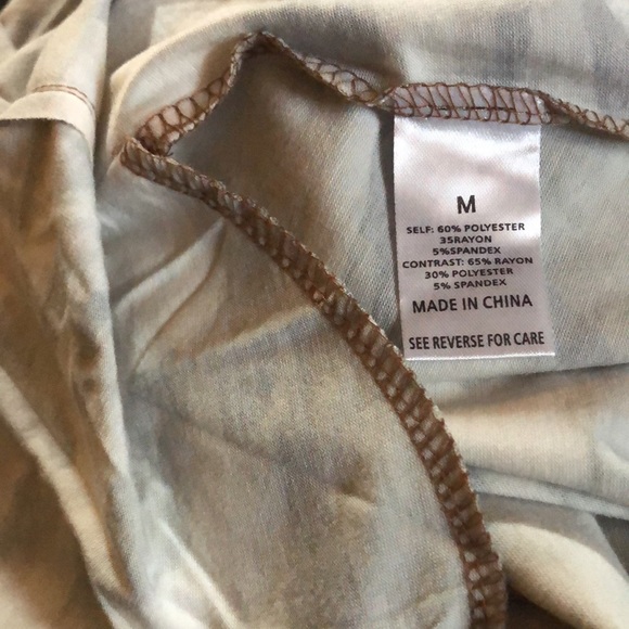 New without tags size medium Camo dress - Picture 5 of 5